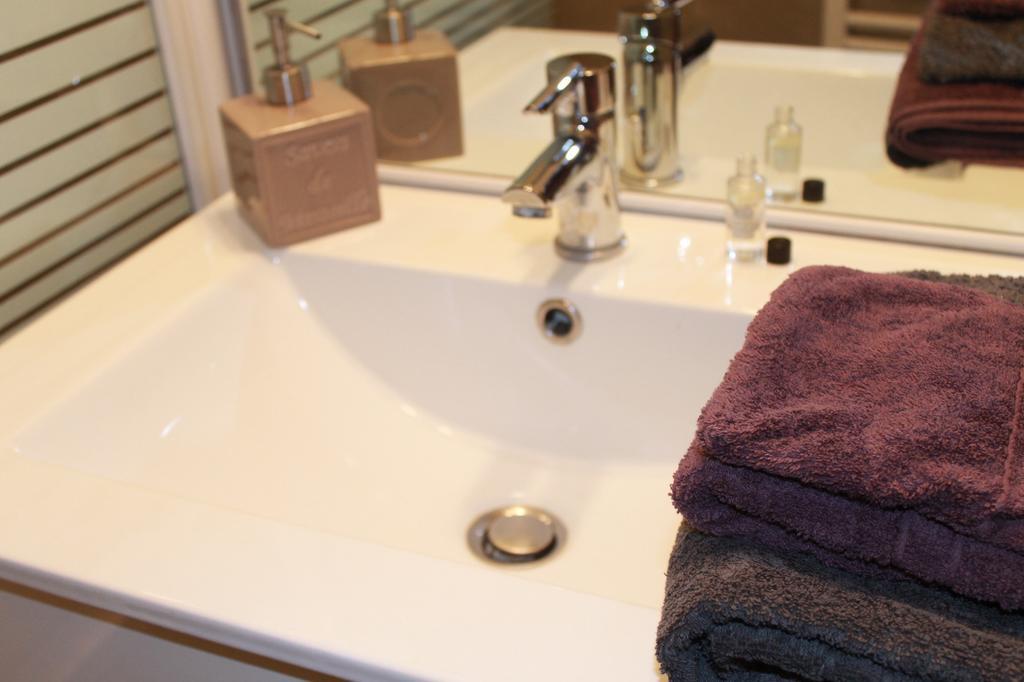 Studio Des Halles Apartment อาวีญง ภายนอก รูปภาพ