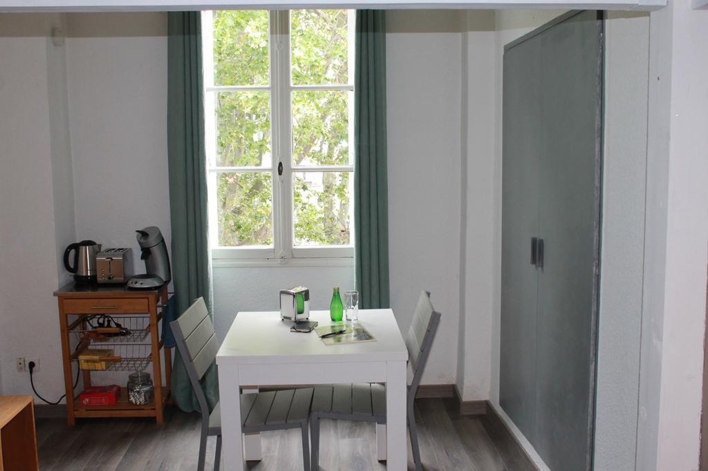 Studio Des Halles Apartment อาวีญง ภายนอก รูปภาพ