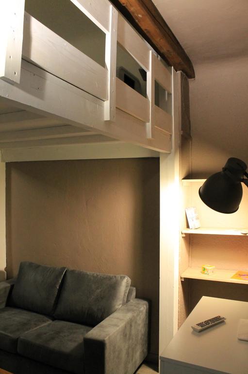 Studio Des Halles Apartment อาวีญง ภายนอก รูปภาพ